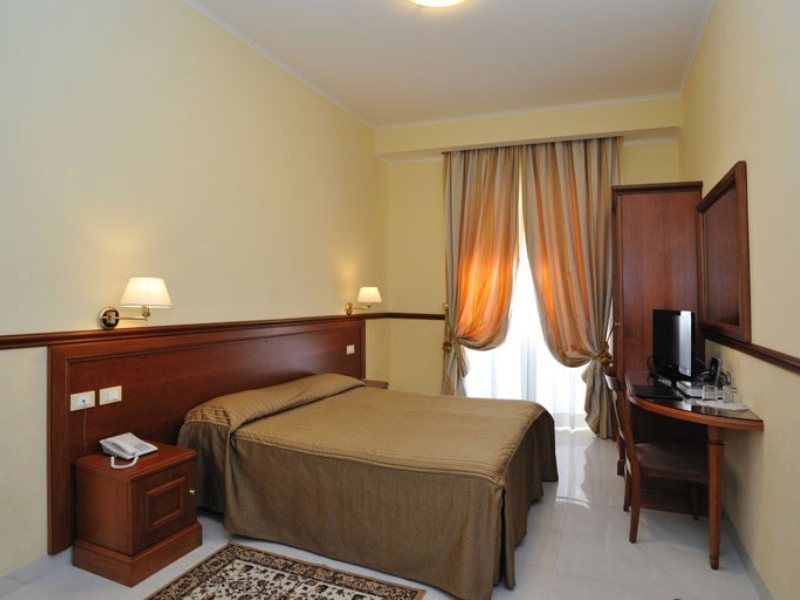 Hotel Virgilio Rzym Pokój zdjęcie